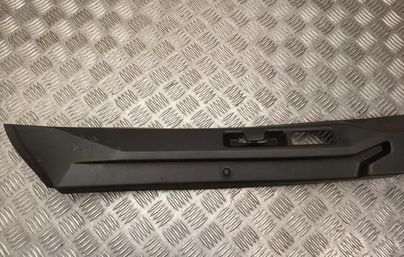 Opel Frontera Bottom trim 9852826480