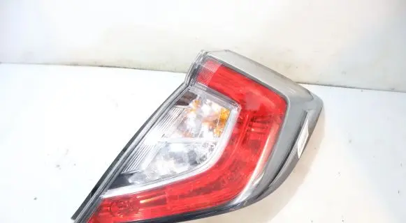 Honda Civic X Rear/tail lights