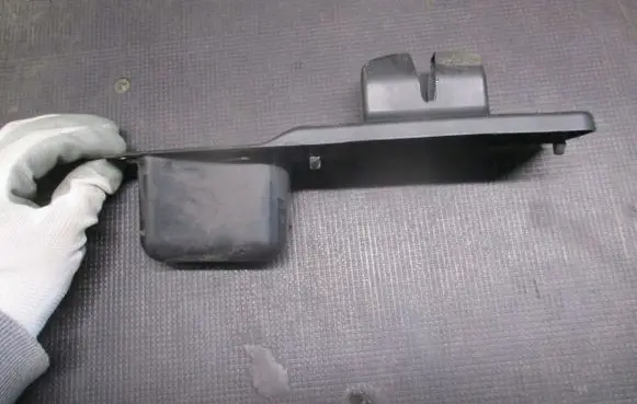 Fiat Linea Tailgate trim 735448135