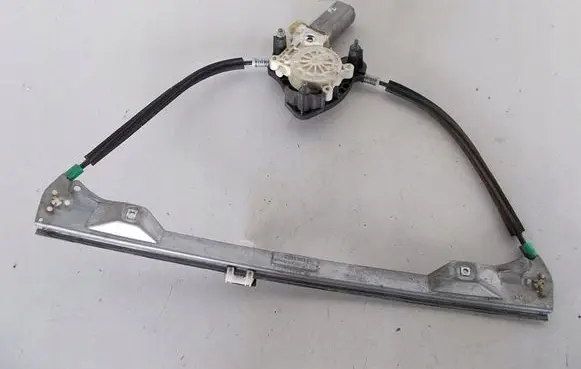 Renault Thalia I Front door window regulator with motor 8200169093