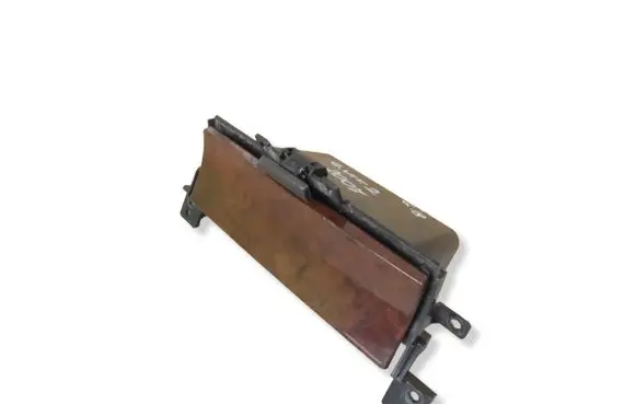 Suzuki Grand Vitara II Car ashtray 