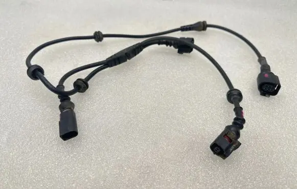 Volkswagen Touareg I Air suspension front height level sensor 6N0906102 1J0973713