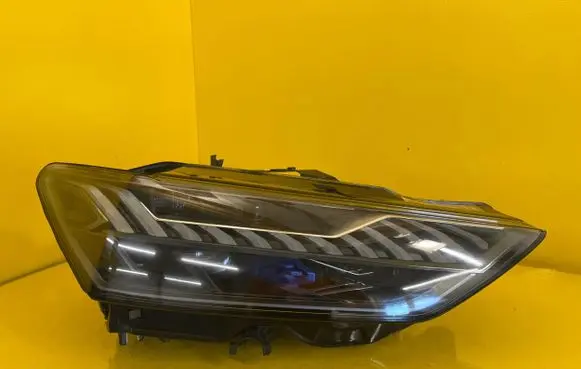 Audi A7 S7 4K8 Headlight/headlamp 4K8941086