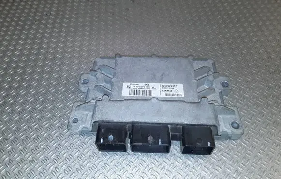Renault Clio III Engine control unit/module 8200522357 S120200105A