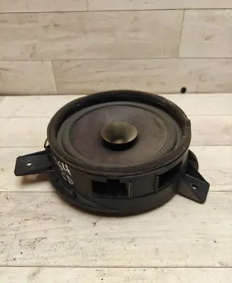 Mitsubishi Grandis Rear door speaker MR9864 EAS16P551BR6
