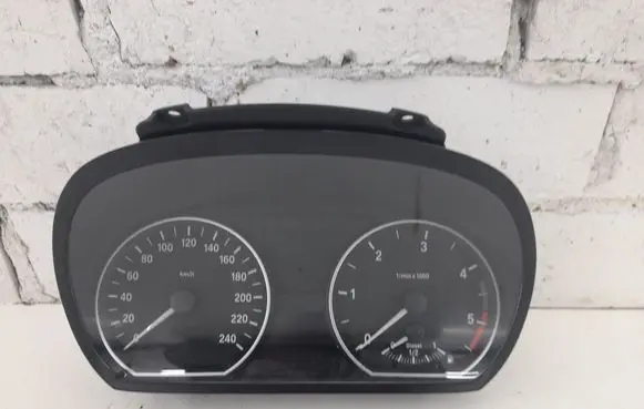 BMW 1 E81 E87 Speedometer (instrument cluster) 9187046 1024952