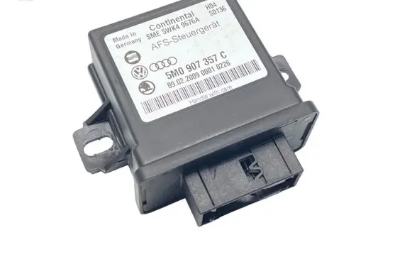 Volkswagen PASSAT CC Light module LCM 5M0907357C 5WK49676A