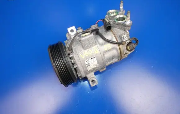Volvo V60 Air conditioning (A/C) compressor (pump) 31449067 T8081240979