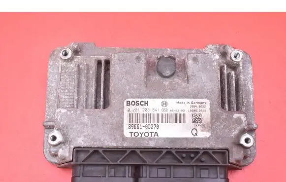 Toyota Yaris Engine control unit/module ECU 896610D270