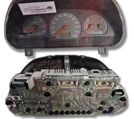 Volvo S40, V40 Speedometer (instrument cluster) 431373A