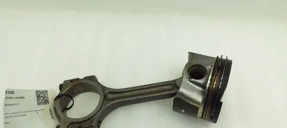 Nissan Micra K14 Piston with connecting rod