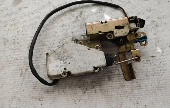 Ford Transit Front door lock 95VB220A20CC