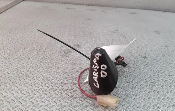 Mitsubishi Carisma Aerial GPS antenna MR910904
