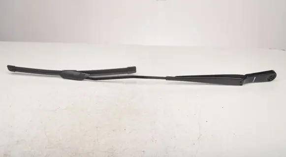 BMW 2 F44 Front wiper blade arm 7453962