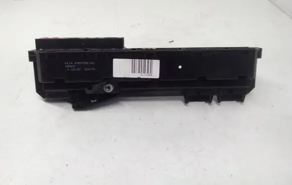 BMW 5 E60 E61 Fuse module 6957330