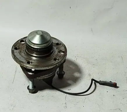 Opel Zafira B Rear wheel bearing hub 330840