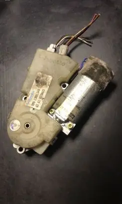 BMW 3 E36 Sunroof motor/actuator 8370823