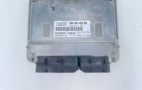 Audi A3 S3 8P Engine control unit/module 5WP4022703 06A906033BB