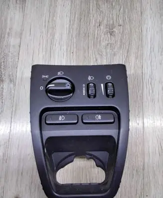 Volvo XC90 Light switch 30739304