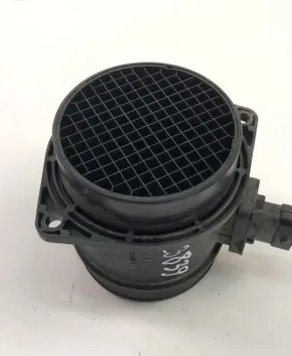 Volvo V70 Mass air flow meter 30785472