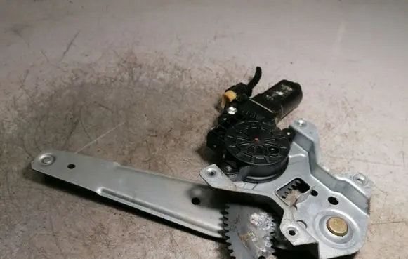 Hyundai Getz Rear door window regulator with motor
