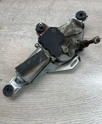 Toyota RAV 4 (XA20) Rear window wiper motor 8513042040 1592004791