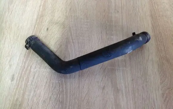 Volkswagen Golf V Engine coolant pipe/hose 1K0121157BJ