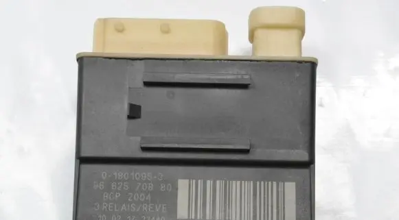 Peugeot 3008 I Glow plug pre-heat relay