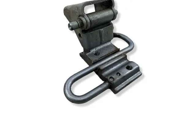 Audi A4 S4 B6 8E 8H Rear door lower hinge 8E0833411