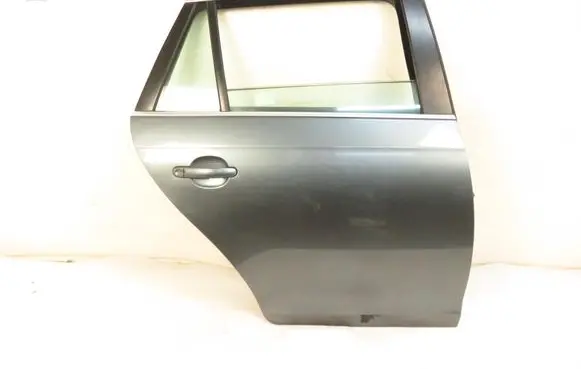 Volkswagen Golf VI Rear door