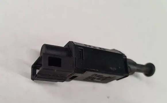 Volkswagen Golf IV Brake pedal sensor switch 927189D
