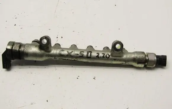 Mazda CX-5 II Fuel main line pipe DA502003U