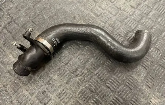 Land Rover Range Rover L405 Intercooler hose/pipe FPLA98659C PA66GF35 6671057