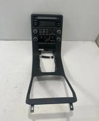 Head unit multimedia control