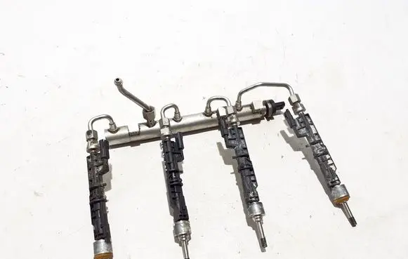 BMW X6 G06 Fuel main line pipe 7852402