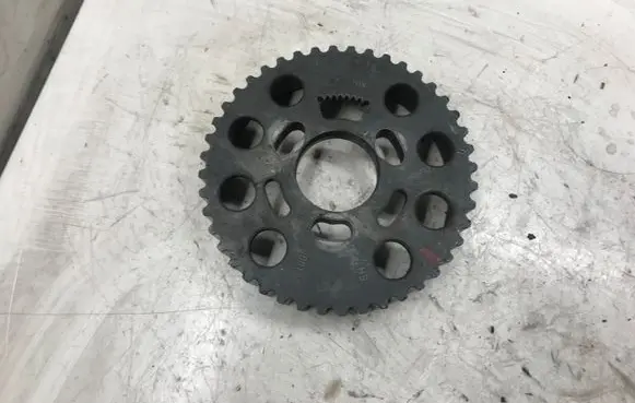 Volkswagen Touran I Camshaft pulley/ VANOS 038109111E