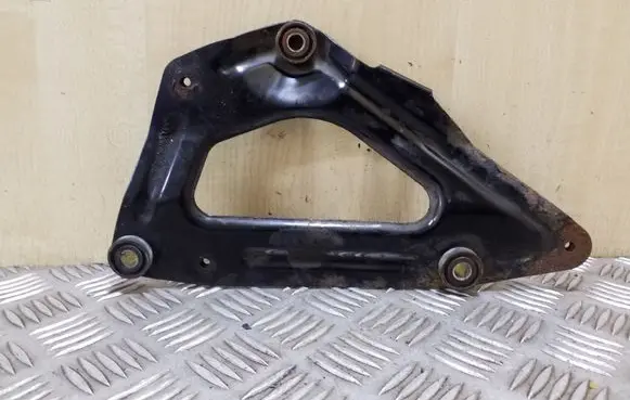 Mitsubishi Pajero Other engine bay part