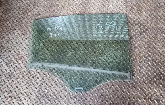 Mercedes-Benz A W176 Rear door window glass