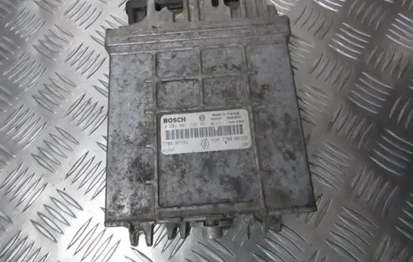 Renault Laguna I Engine control unit/module 0281001766 7700108382