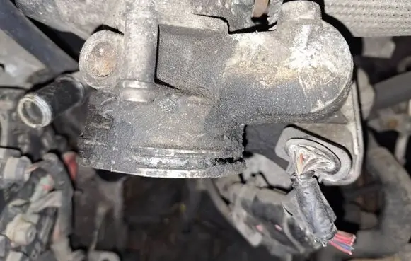 Dodge Journey Throttle valve 03g128063