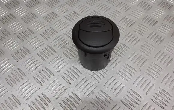 Fiat Punto (188) Dashboard air vent grill cover trim 
