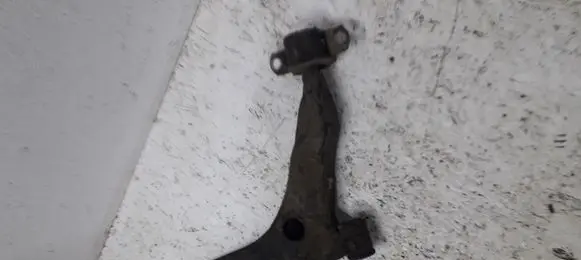 Volvo S40, V40 Front lower control arm/wishbone
