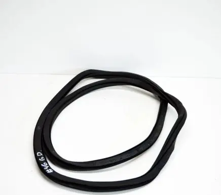 Volkswagen Polo V 6R Rubber seal rear door 6R6867911B