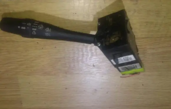 Nissan Micra Wiper control stalk 36928D