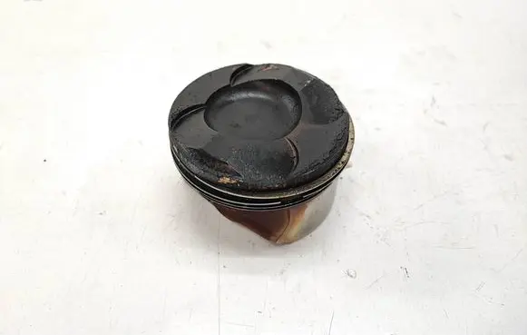 Piston