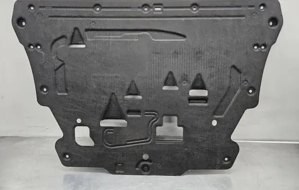 Volvo S90, V90 Engine splash shield/under tray 32226491
