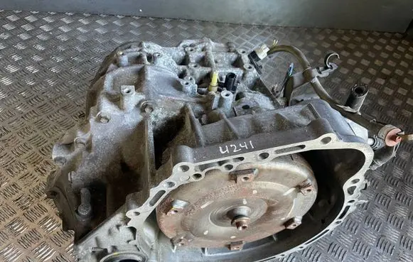 Toyota Avensis T250 Automatic gearbox U241 040110067