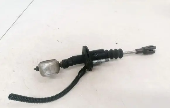 Toyota Avensis Verso Clutch master cylinder KG15500TP01