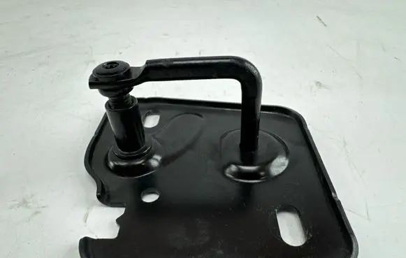 Audi Q2 - Engine bonnet/hood lock/latch loop/hook 81A823186A