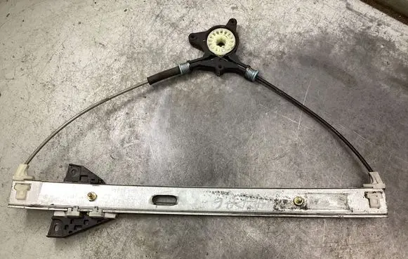 Mazda 6 Sliding door manual window regulator 